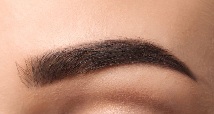 Cara Mudah Tebalkan Alis Hanya dengan Bahan di Dapur