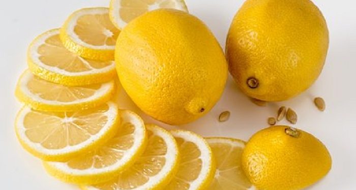 Gunakan Air Beras dan Lemon untuk Kurangi Jerawat