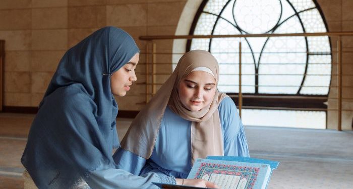10 Nasihat ibu untuk putrinya tentang menaati suami