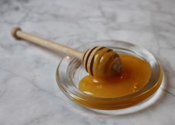Masalah Penuaan di Kulit Wajah Cukup Atasi dengan Madu