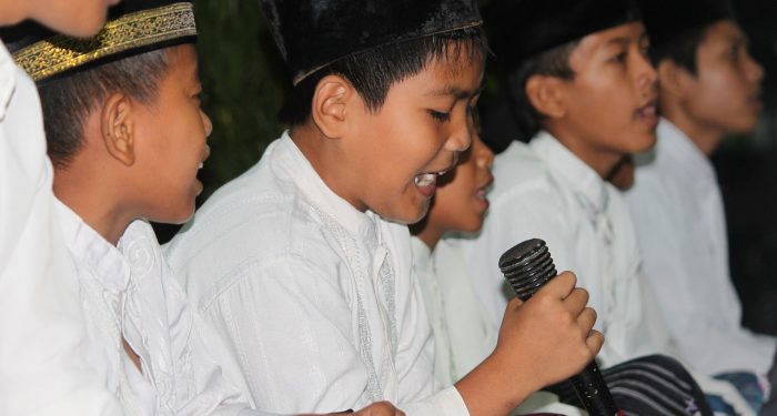 Melepas Anak “Merantau” ke Pesantren