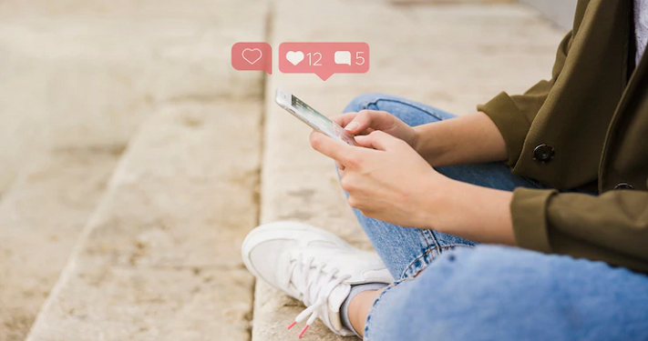 Hati-hati, Berinteraksi Lewat Teknologi Bisa Membuatmu Jatuh Hati