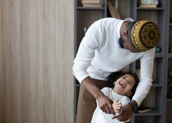 Melatih Fisik Anak Lewat Latihan Shalat