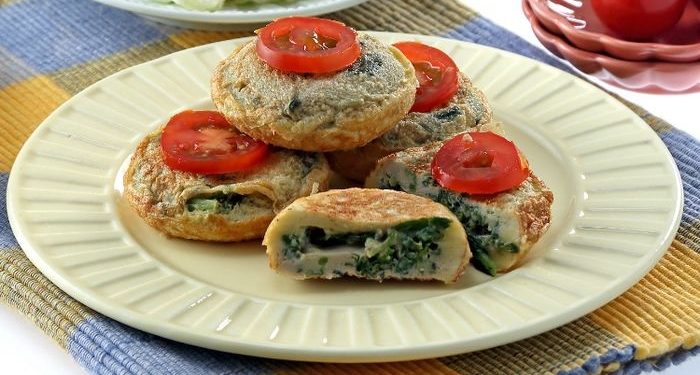 Sarapan Pagi Sehat dengan Telur Bayam Tomat Panggang