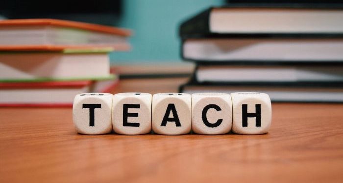 Adab murid terhadap guru