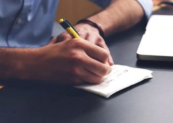 Manfaat Menulis dengan Tangan