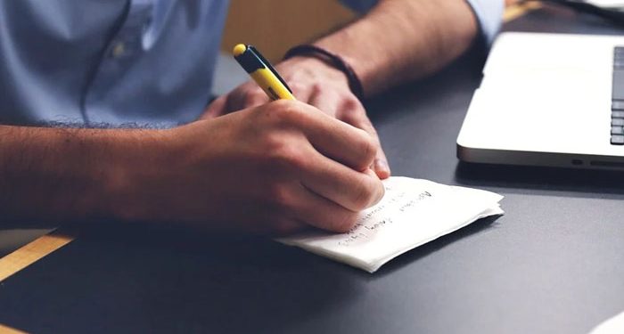 Manfaat Menulis dengan Tangan