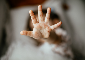 Ayah Bunda, Kenali Faktor Terjadinya Kekerasan pada Anak