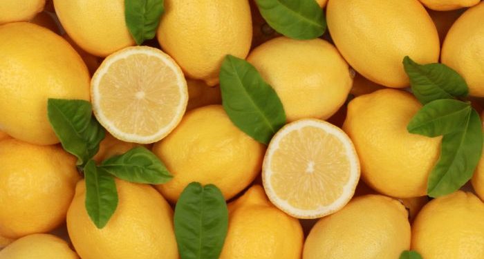 Hilangkan noda berminyak