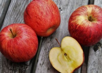 Buah yang membuat wajah halus dan lembut