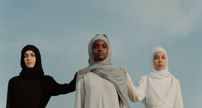 Meneladani Perempuan-perempuan Terbaik