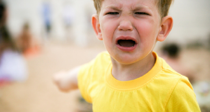 Saat Anak Tantrum, Ini yang Harus Orang tua Lakukan