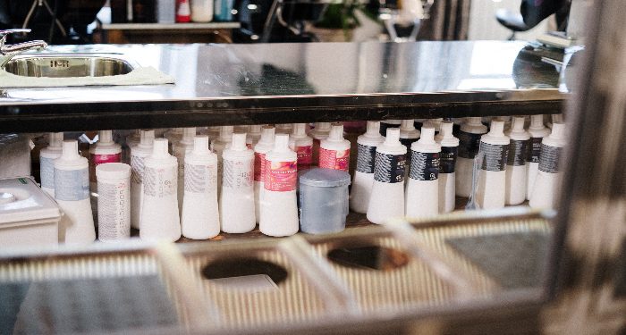 Tentang menyemir rambut