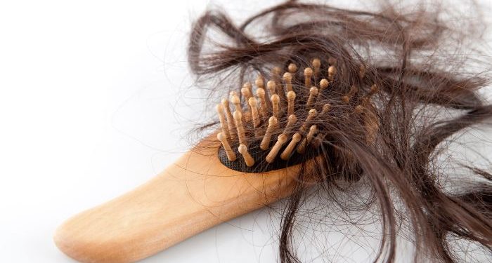 Rambut Sering Rontok, Atasi dengan 6 Cara Ini