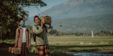 Menjadi Teladan untuk Anak Beranjak Remaja