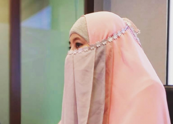 Mengajak Anak untuk Belajar Islam ketika Ibu dan Ayah Berbeda Keyakinan