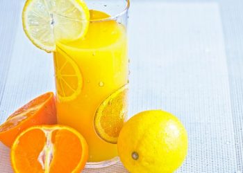 Khasiat minum perasan lemon