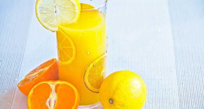Khasiat minum perasan lemon