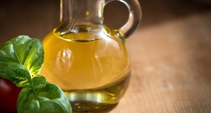 Atasi Kulit Kering dengan Dua Moisturizer Alami Buatan Sendiri