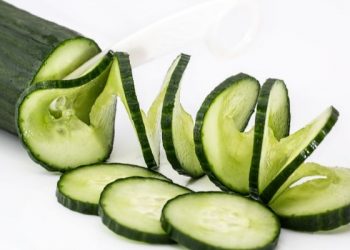 Cara memutihkan leher hitam