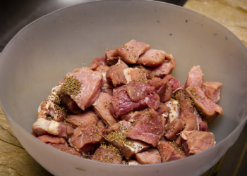 Agar Daging Empuk dan Bumbu Meresap, Ini 4 Tahapan Marinasi yang Tepat