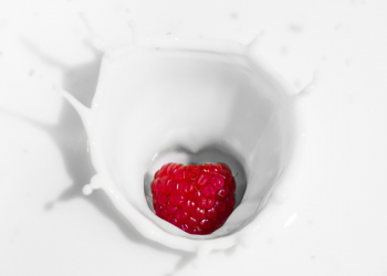 4 Manfaat Plain Yoghurt bagi Kecantikan