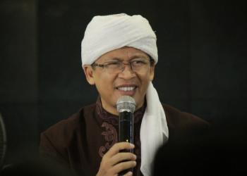 Aa Gym: Shalat Khusyuk Ketika Total Percaya Pertolongan Hanya dari Allah