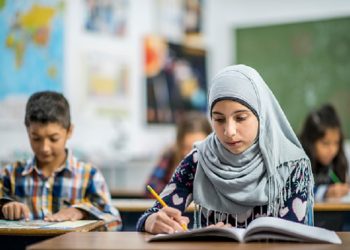 Meninggalkan Anak-Anak di Jalan Dakwah