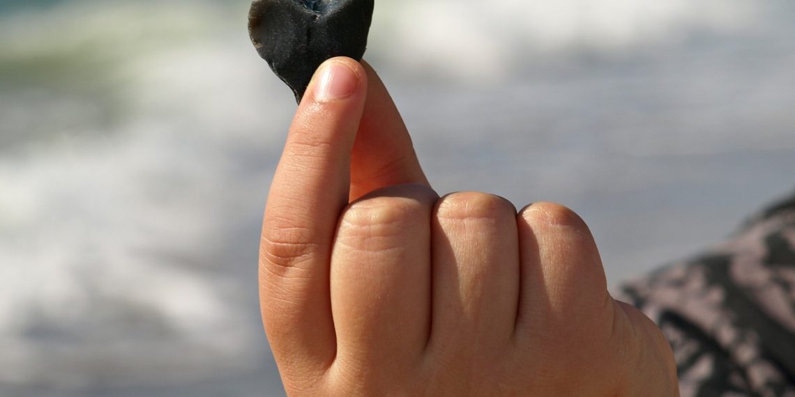 Makna Simbol Finger Heart