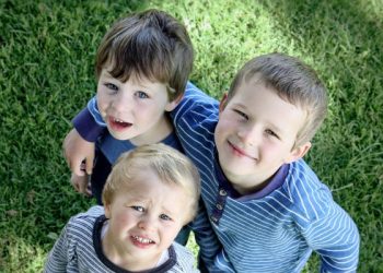 Persaingan antar Saudara