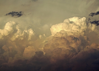 7 Ancaman Dahsyat bagi yang Suka Meremehkan Dosa