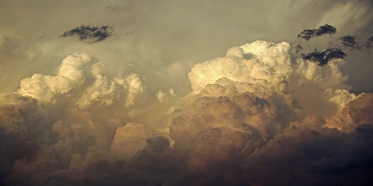 7 Ancaman Dahsyat bagi yang Suka Meremehkan Dosa