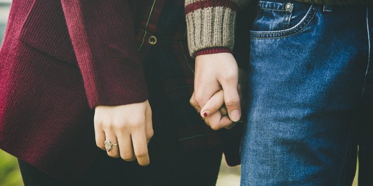 Gambaran Kelekatan Suami Istri dalam Alquran