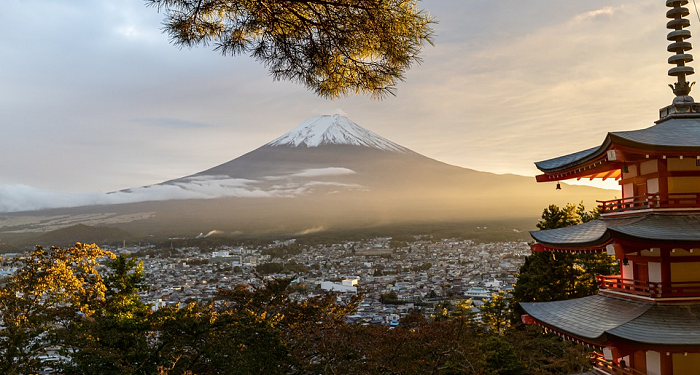 Jejak Muslim di Tanah Matahari Terbit