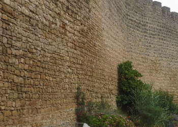 Siapa yang Menaklukan Benteng Itu?