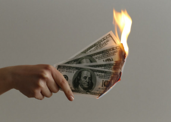 Hati-Hati Menyikapi Harta