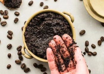 Tiga Cara Membuat Masker Kopi untuk Cerahkan Wajah