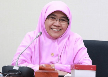 Kenangan Ustazah Wirianingsih bersama Desainer Anne Rufaidah Rahimahullah