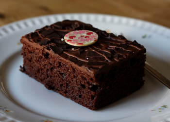 Lima Rahasia Membuat Brownies Lembut dan Anti Gagal