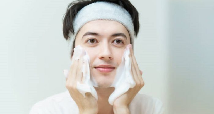 Tips Mencuci Wajah, Ritual Ringan tapi Tidak Sembarangan ala dr Ekles