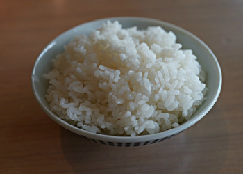 Masak Nasi Tambah Bawang Putih Bikin Nasi Pulen