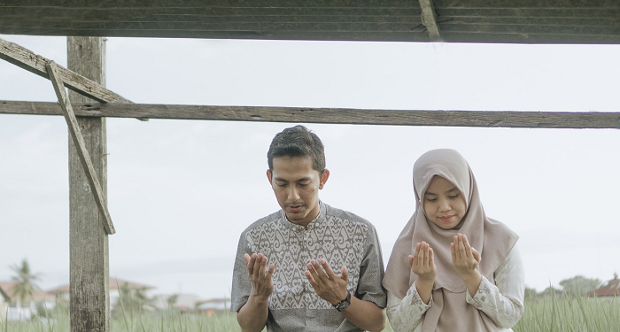 Sepuluh Cara Terbaik Suami Istri Mengendalikan Nafsu dan Akal