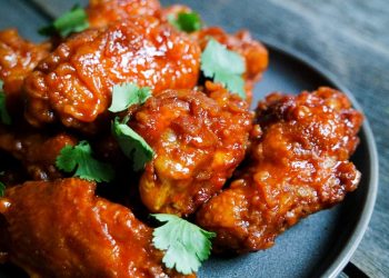 Ide Menu Berbuka Puasa Spicy Chicken Wings, Bihun dan Fungsi ala Dhila Sina