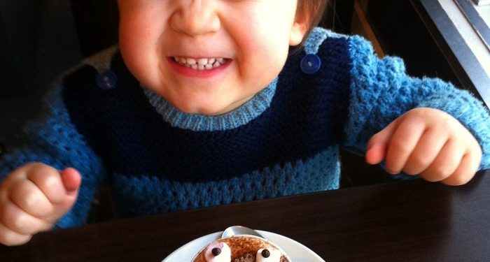 Ajarkan Anak Membaca Basmalah Sebelum Makan