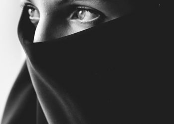 Buya Yahya Tegaskan tentang Hukum Cadar