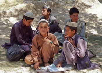 Delapan Kiat Sukses Membangun Generasi Qurani