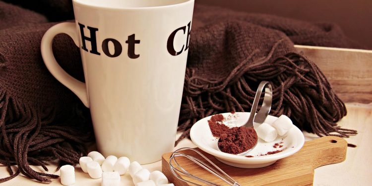 6 Jenis Makanan dan Minuman yang Tidak Baik Dikonsumsi saat Malam Hari