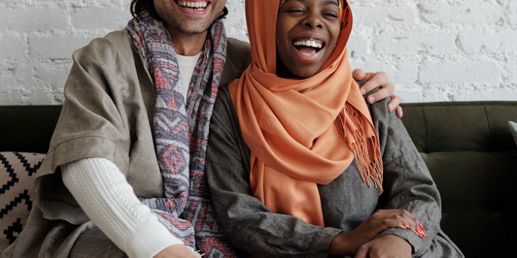 Canda Suami Istri Dalam Pandangan Islam