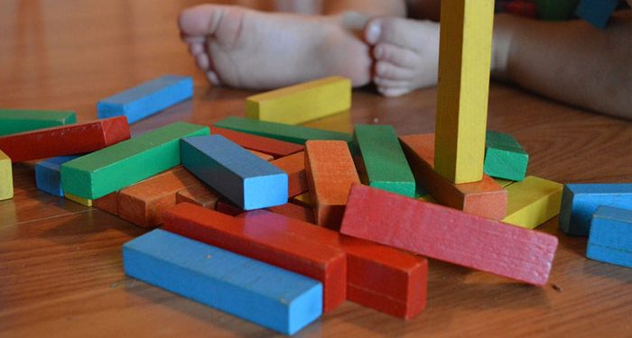 10 Permainan Melatih Komunikasi pada Anak