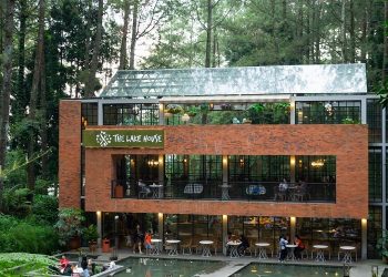 The Lake House Bogor, Referensi Restoran Ramah Keluarga di Tengah Kolam